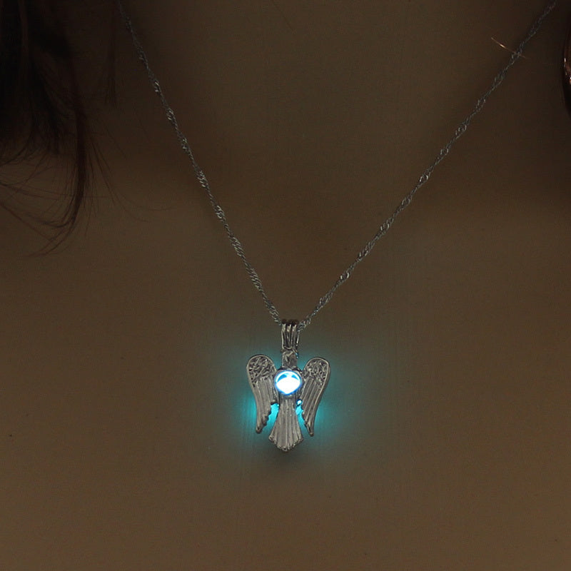 The necklace of the luminous angel